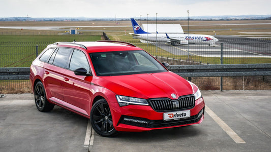 Rodinný expres s rozdvojenou osobností - Škoda Superb 2.0 TSI 200 kW
