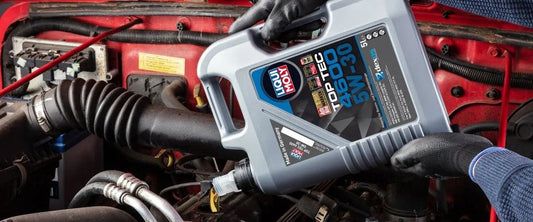 Jaký olej dolévat do svého auta?