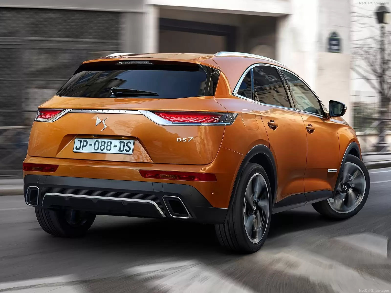 Fotografie vozu DS Automobiles DS 7 Crossback Performance Line 2.0, 130 kW, Naftový, Automatická převodovka výroba od 02/2018