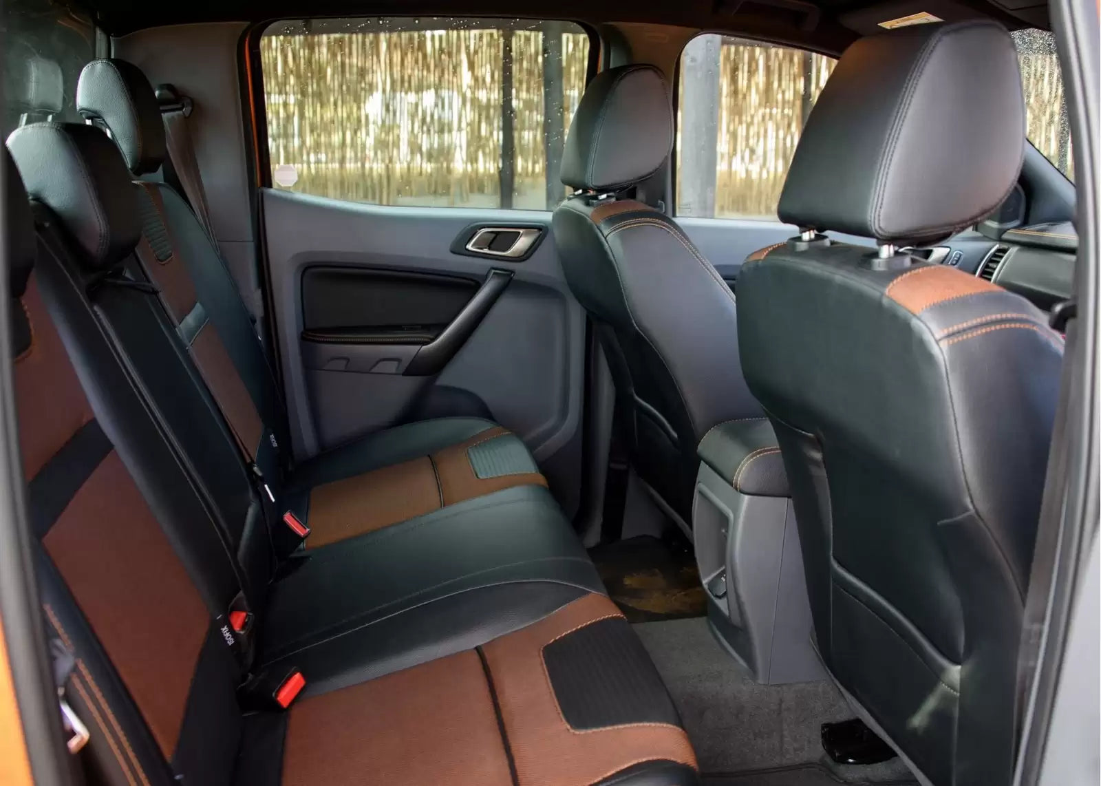 Fotografie vozu Ford Ranger Limited 3.2, 147 kW, Naftový, 4x4, Automatická převodovka výroba od 01/2016