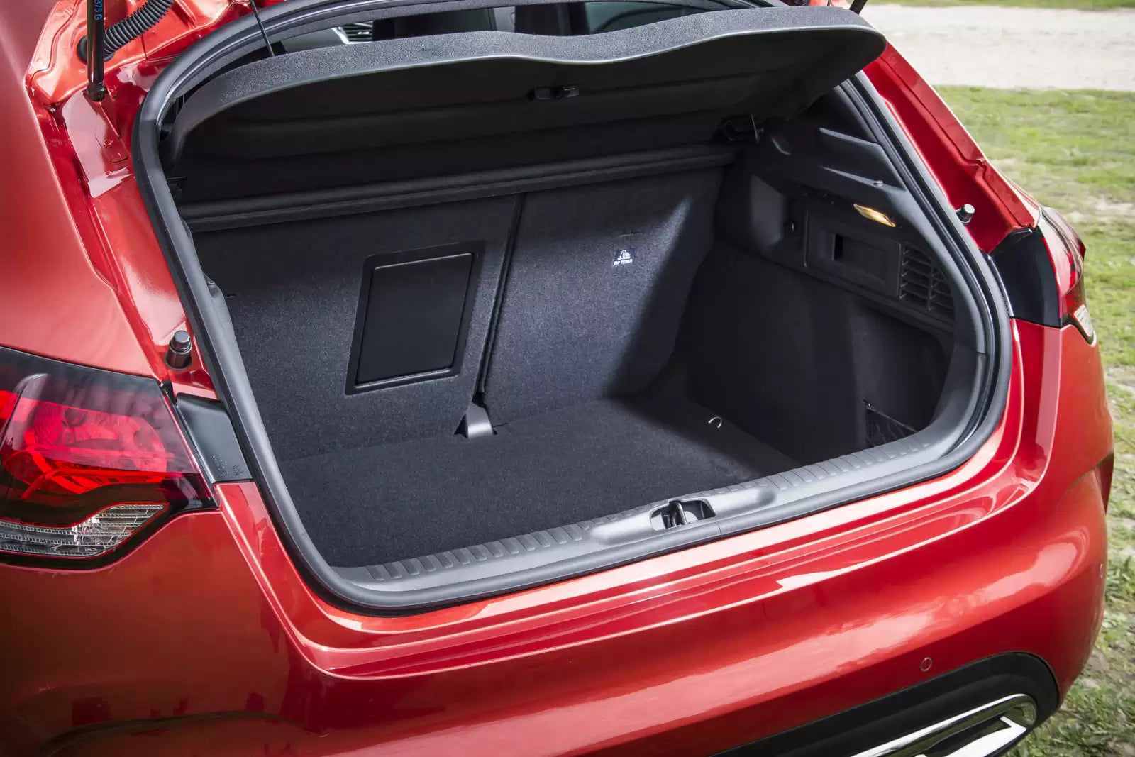 Fotografie vozu DS Automobiles DS 4 Business Class EAT6 2.0, 133 kW, Naftový, Automatická převodovka výroba od 08/2016