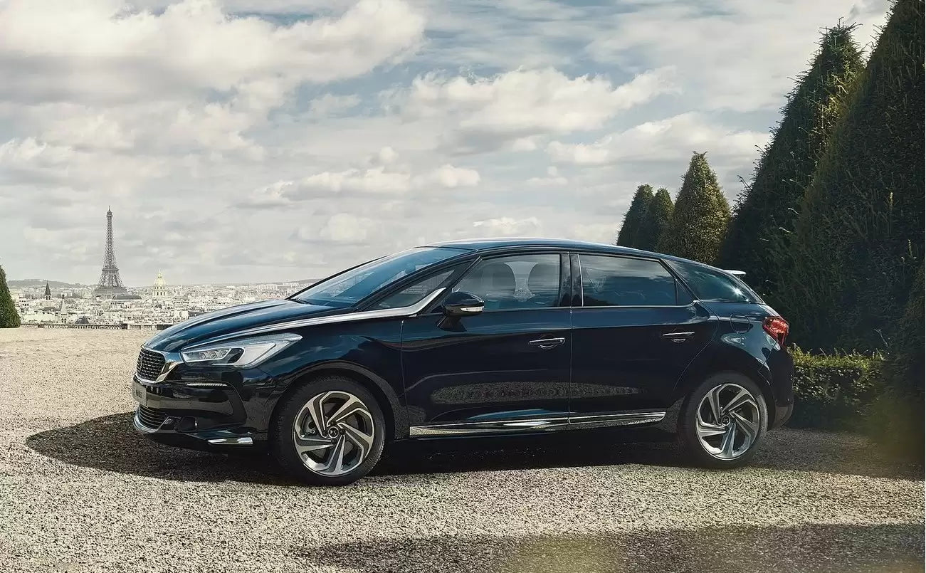 Fotografie vozu DS Automobiles DS 5 EAT6 1.6, 121 kW, Benzinový, Automatická převodovka výroba od 06/2015