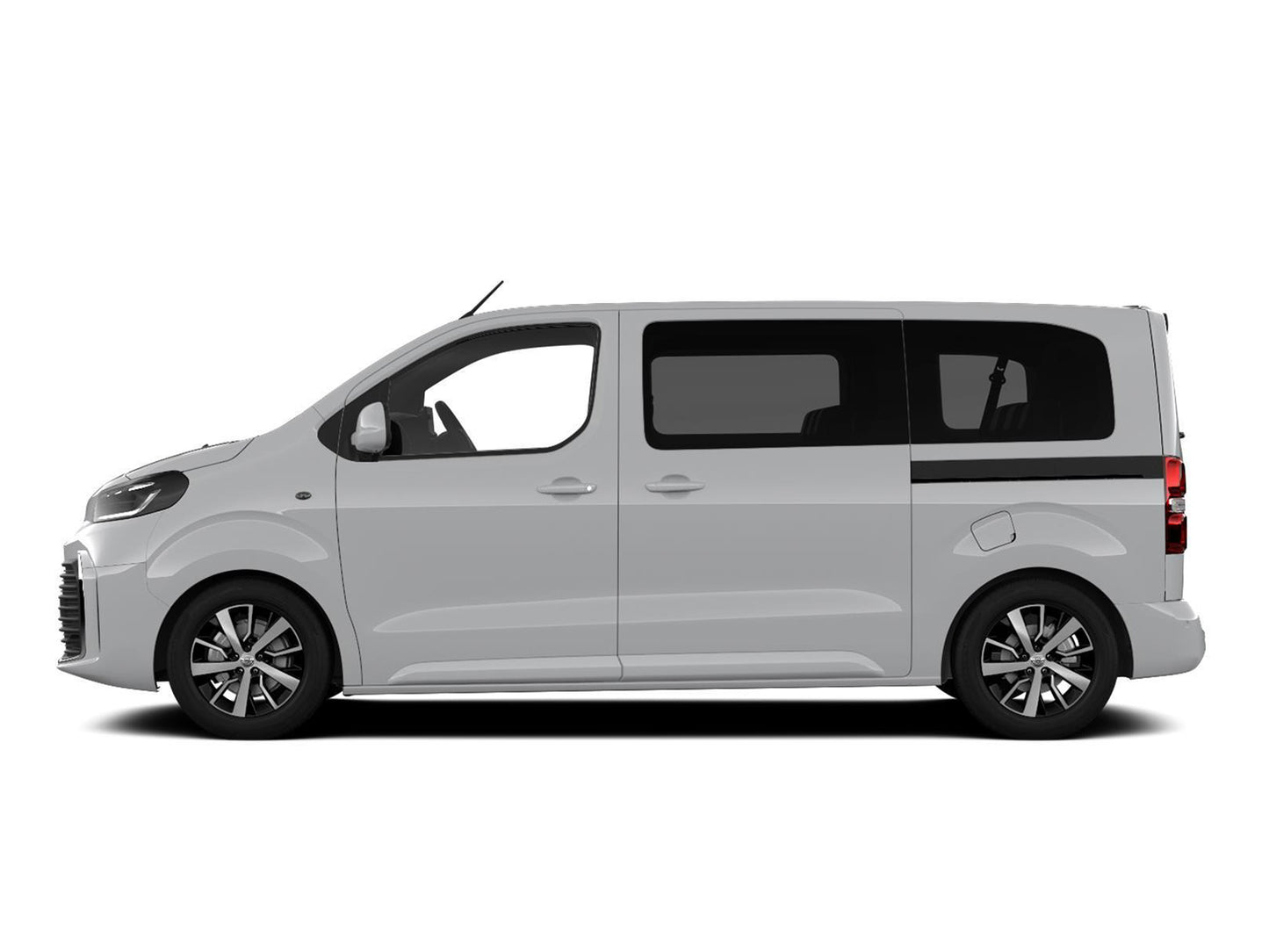 toyota proace verso k pronájmu 2