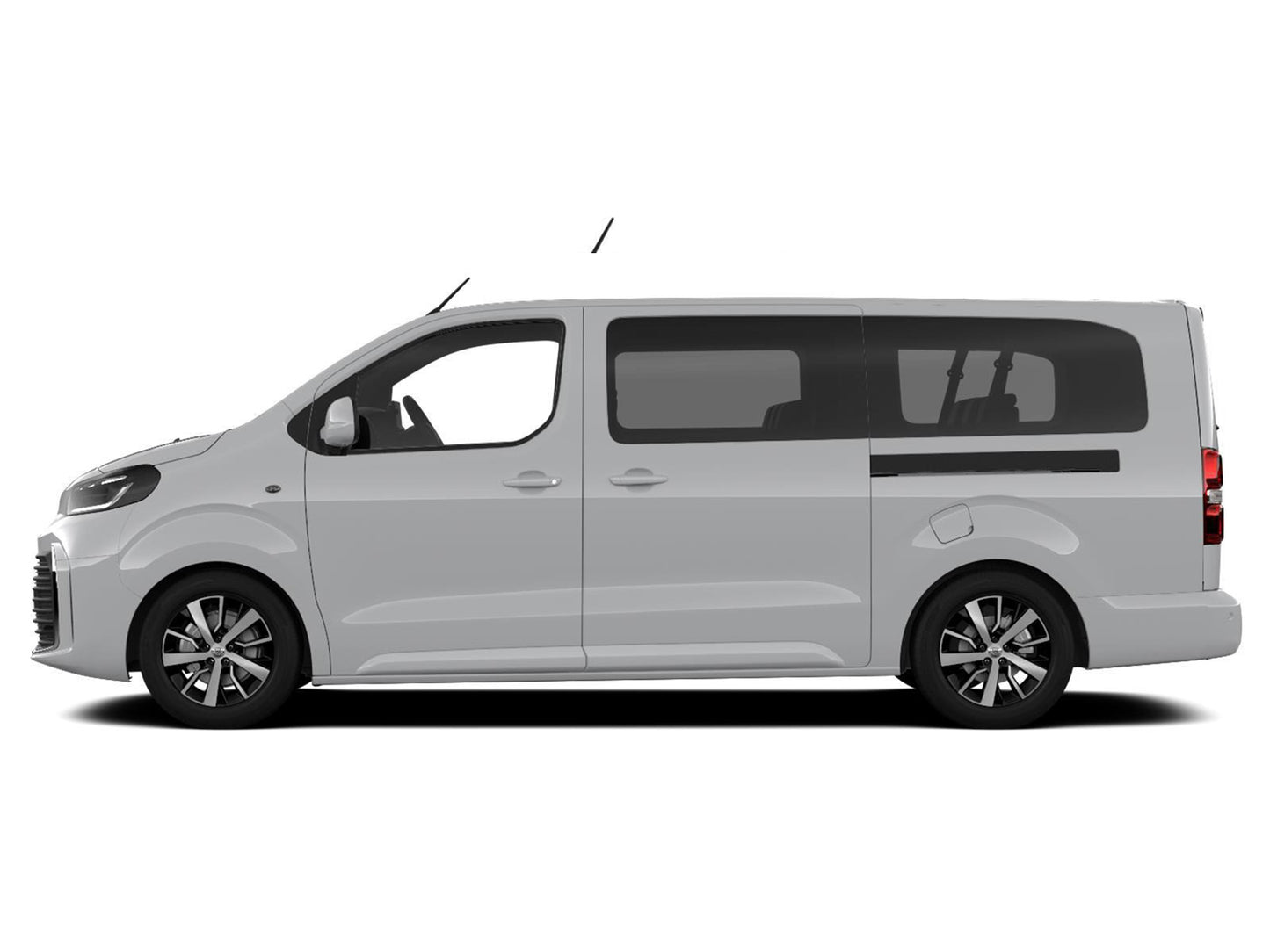 toyota proace verso k pronájmu 2