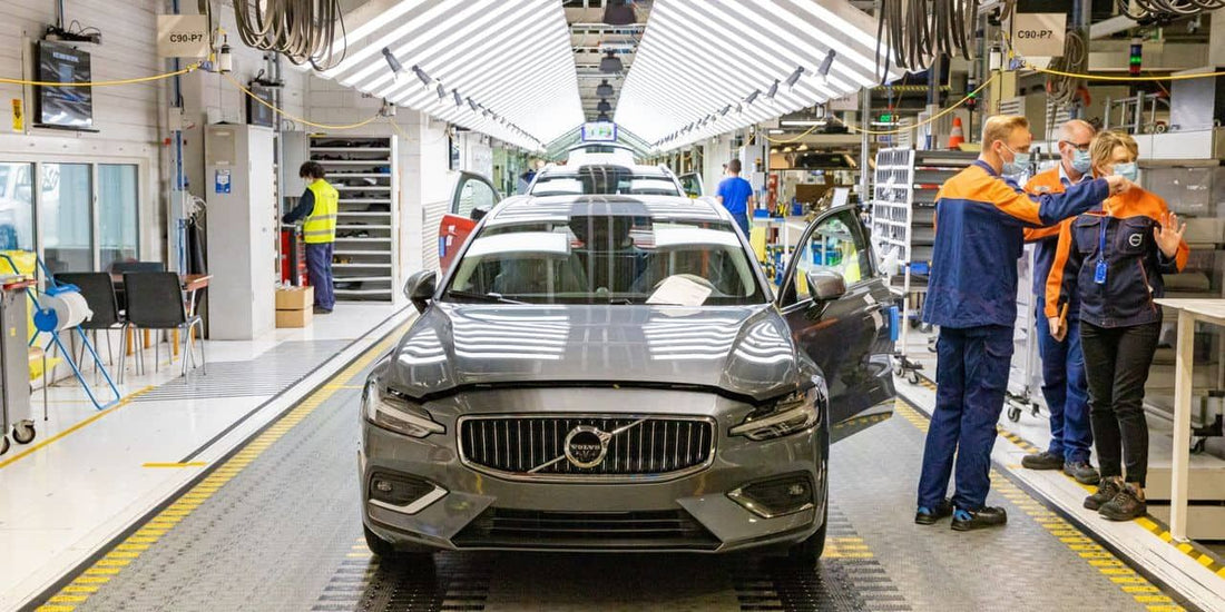 O pět milionů aut méně. Můžou za to čipy.