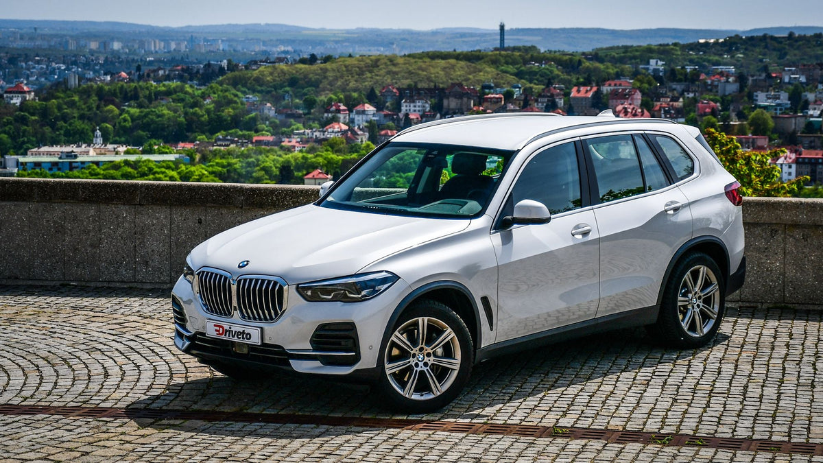 Prémiovka s klenotem pod kapotou – BMW X5