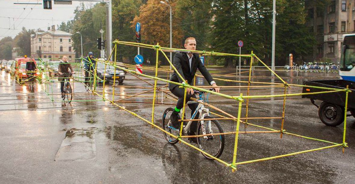 Od cyklistů odstup 1,5 metru, schválili poslanci.