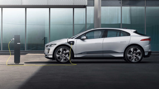 Jaguar bude výhradně elektrický. Už za čtyři roky!