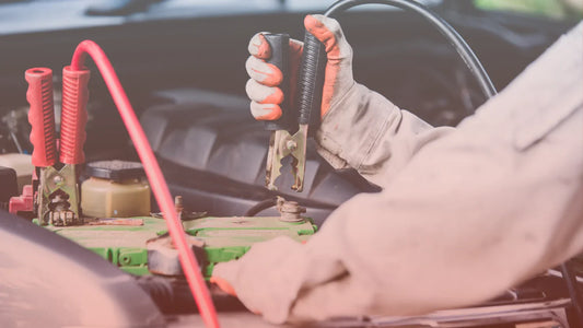 start pomoci startovacich kabelu