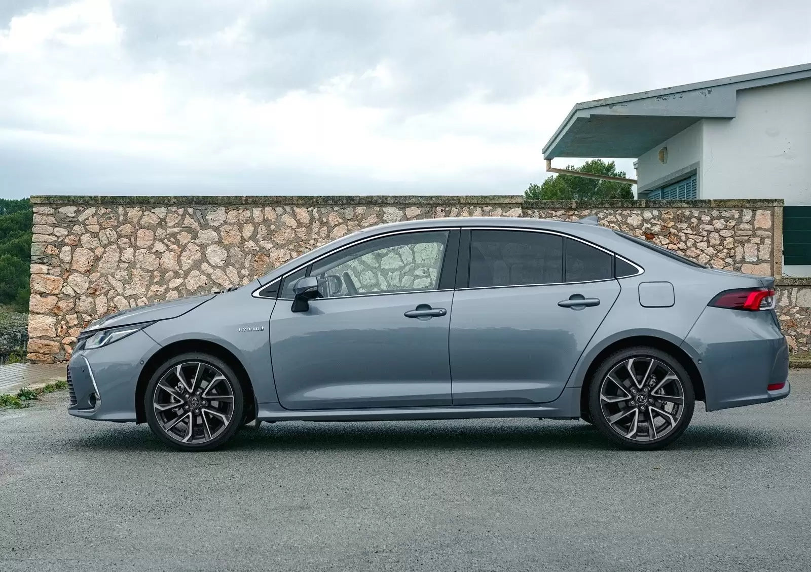 Fotografie vozu Toyota Corolla Sedan Active Trend+ 1.6, 97 kW, Benzinový výroba od 12/2016