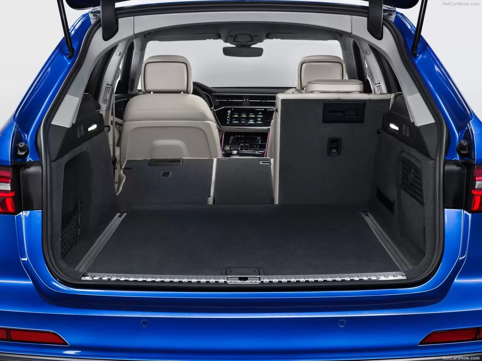 Fotografie vozu Audi A6 Avant Sériová 2.0 TDI, 110 kW, Naftový výroba od 10/2014