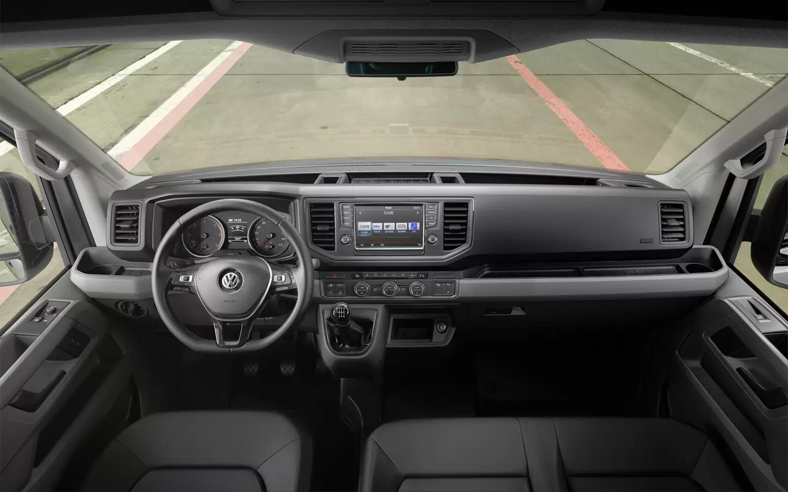 Fotografie vozu Volkswagen Crafter 30 Van 30 L2H2 2.0, 130 kW, Naftový, 4x4 výroba od 04/2017