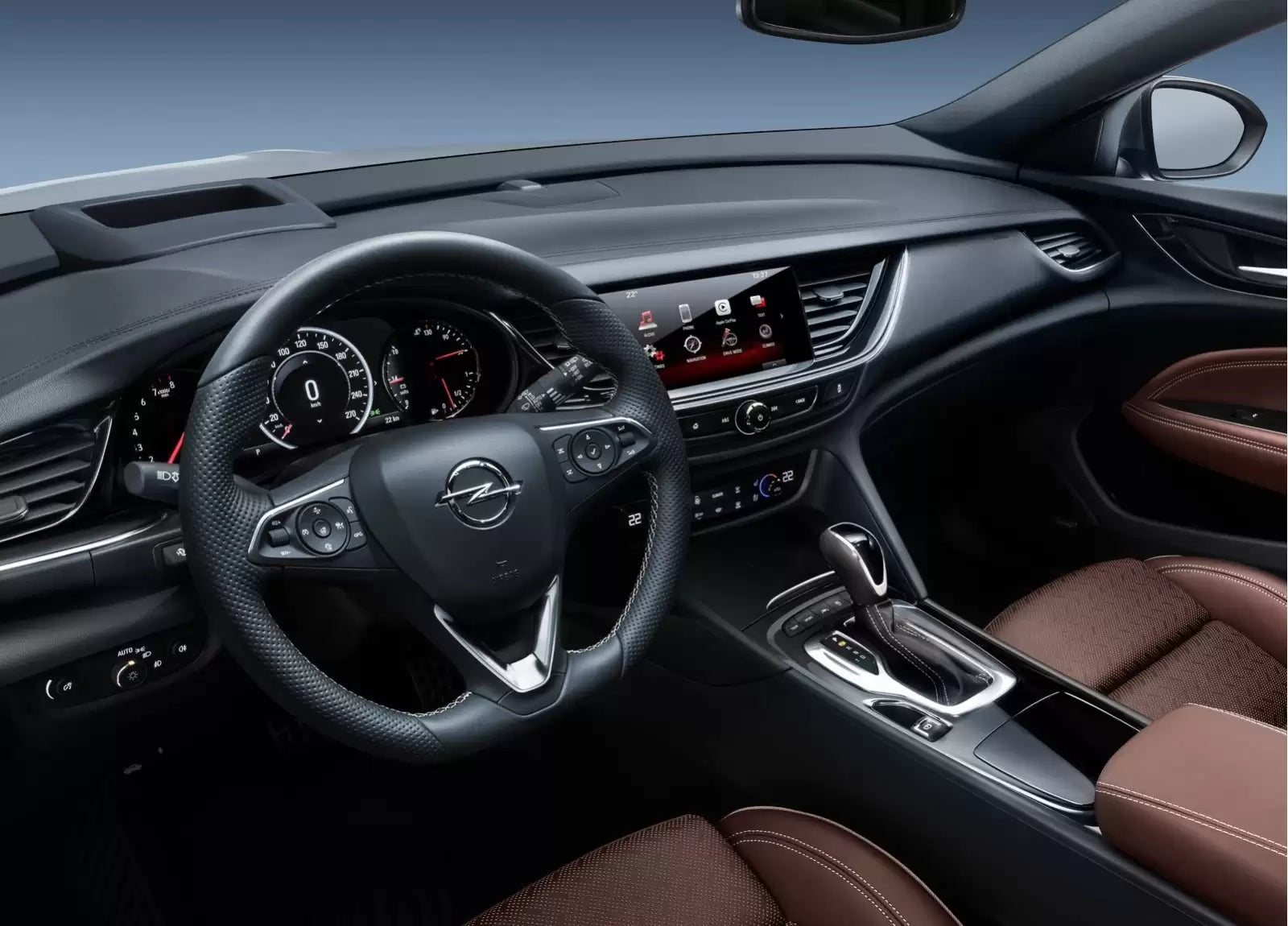 Fotografie vozu Opel Insignia Sports Tourer Edition 1.5, 121 kW, Benzinový, Automatická převodovka výroba od 07/2017