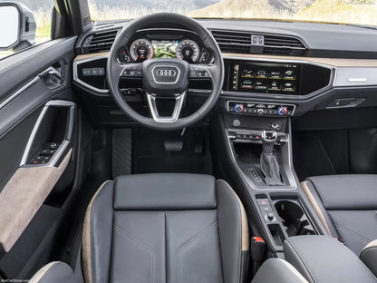 Fotografie vozu Audi Q3 Seriová 2.0 TFSI, 140kw, benzinovy výroba od 12/2018
