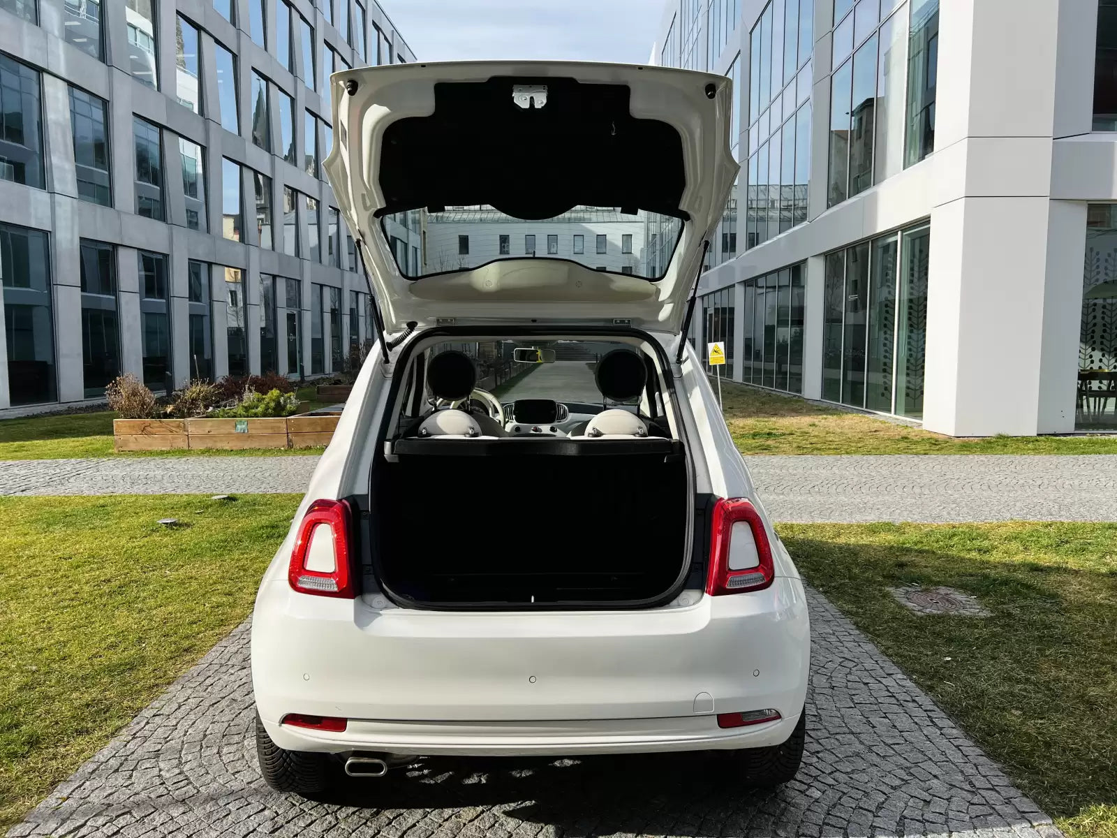 Fotografie vozu Fiat 500 Lounge 1.2 8V Eco, 51 kW, Benzinový výroba od 01/2017