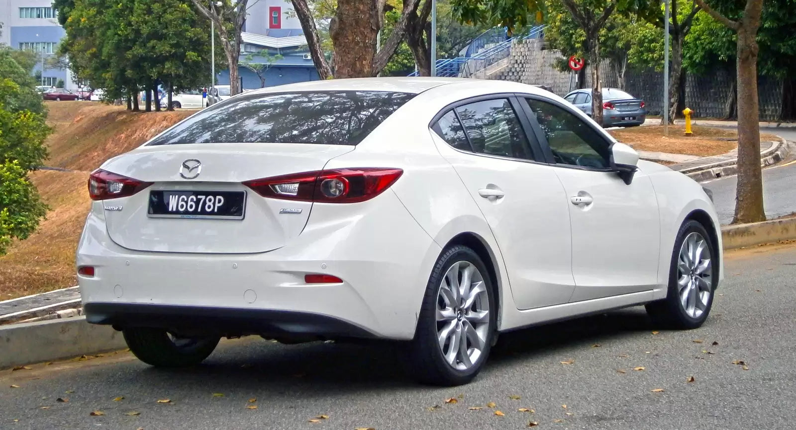 Fotografie vozu Mazda 3 Liftback Exclusive-Line 2.2, 110 kW, Naftový výroba od 02/2017