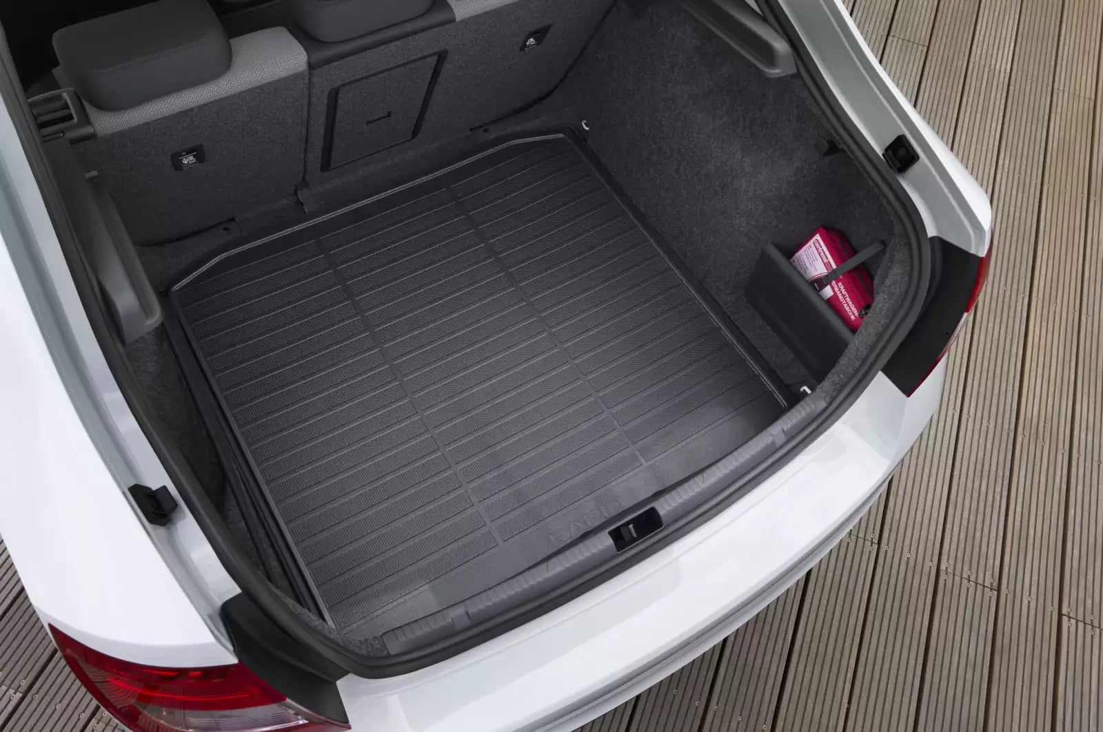 Fotografie vozu Škoda Rapid Active 1.0 TSI, 70 kW, Benzinový výroba od 05/2017