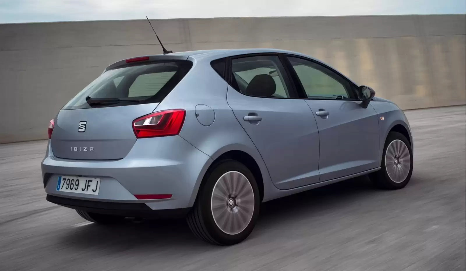 Fotografie vozu SEAT Ibiza FR 1.4, 110 kW, Benzinový výroba 01/2016 - 02/2017