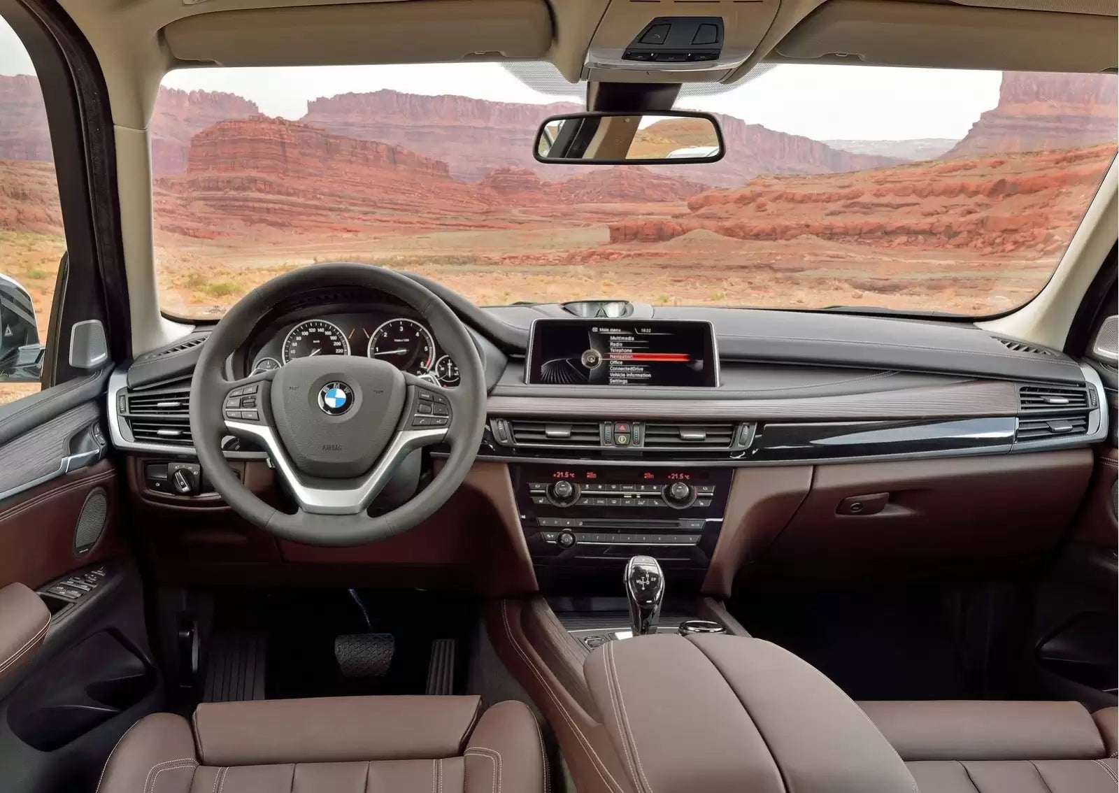 Fotografie vozu BMW X5 M Sportpaket 3.0, 225 kW, Benzinový, 4x4, Automatická převodovka výroba od 12/2013