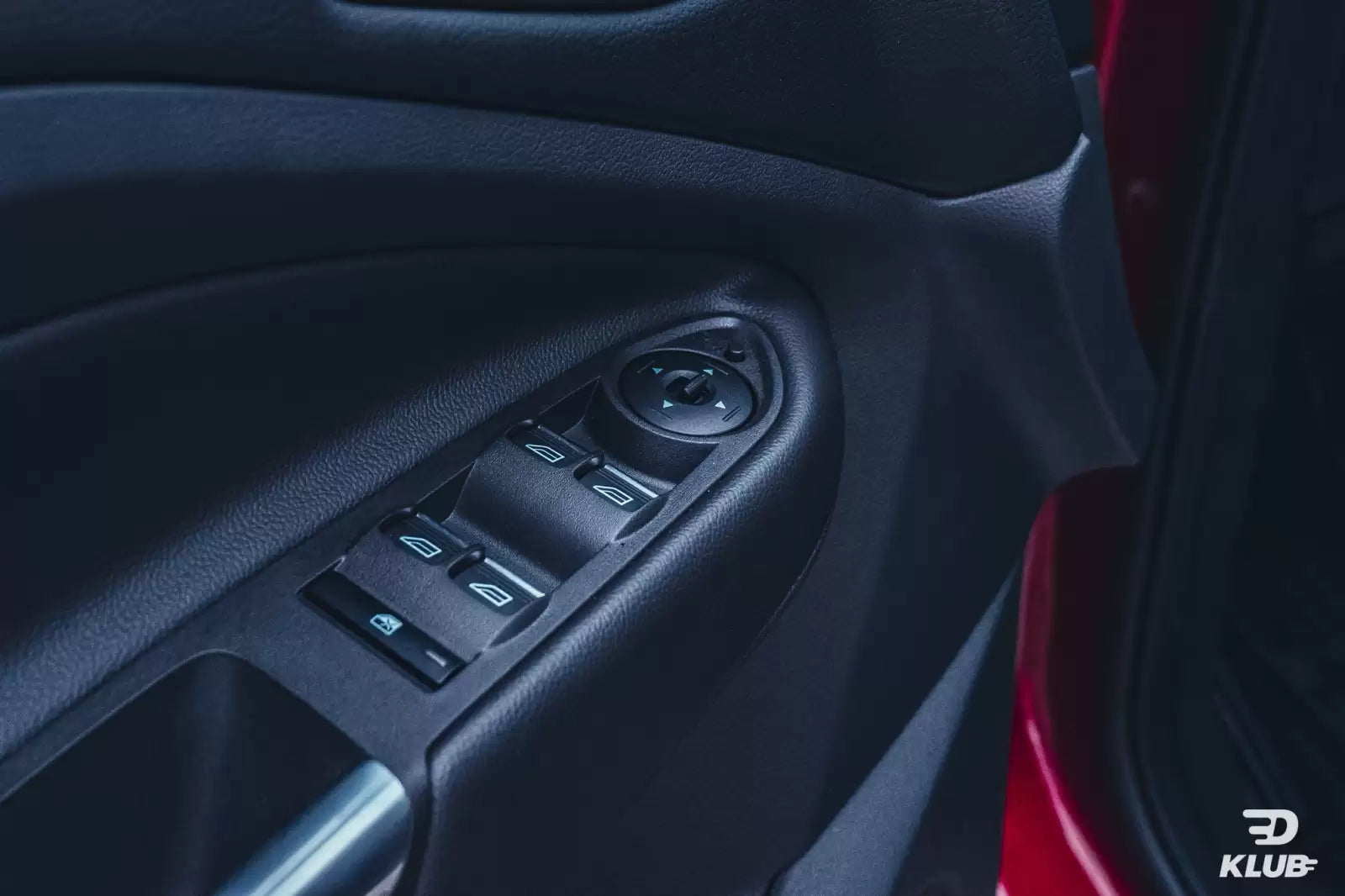 Fotografie vozu Ford Kuga Titanium 1.5, 110 kW, Benzinový výroba od 01/2017