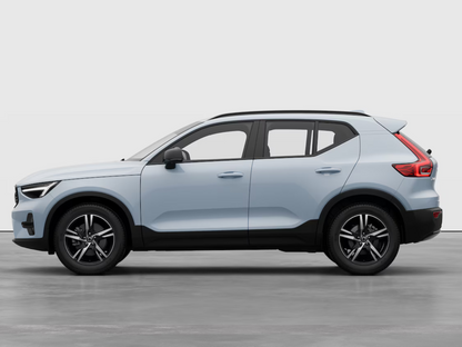 Volvo XC40 Plus Dark 2.0 B4 145 kW Natural 95 Automatická převodovka