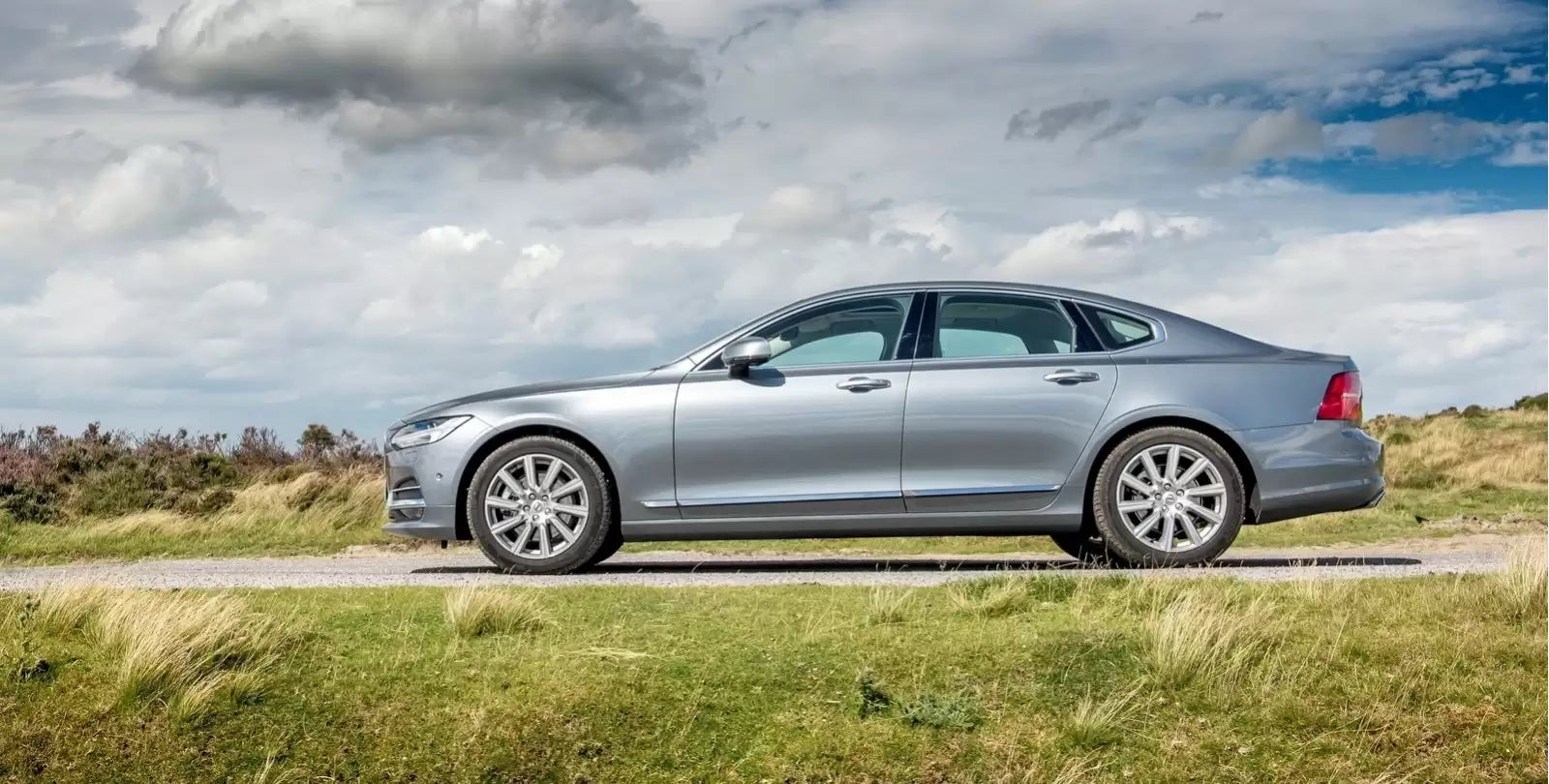 Fotografie vozu Volvo S90 Inscription 2.0 D5, 173 kW, Naftový, 4x4, Automatická převodovka výroba od 07/2016
