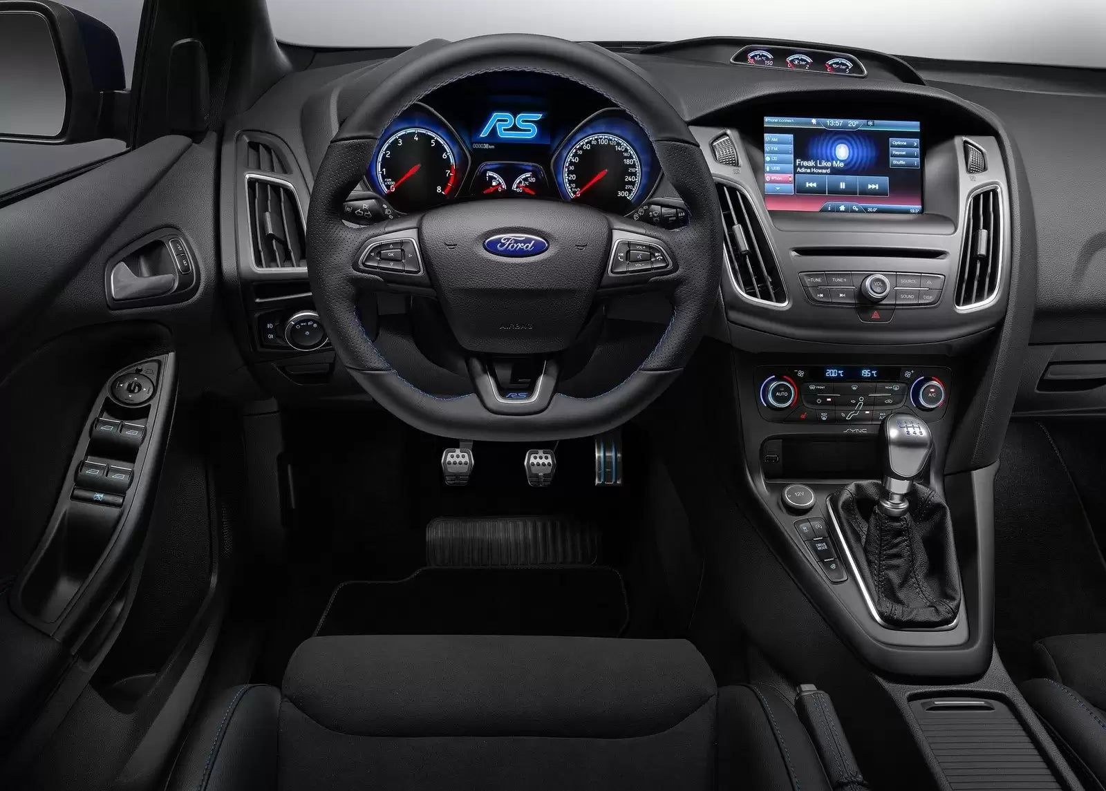 Fotografie vozu Ford Focus RS Sériová 2.3, 257 kW, Benzinový, 4x4 výroba od 03/2016