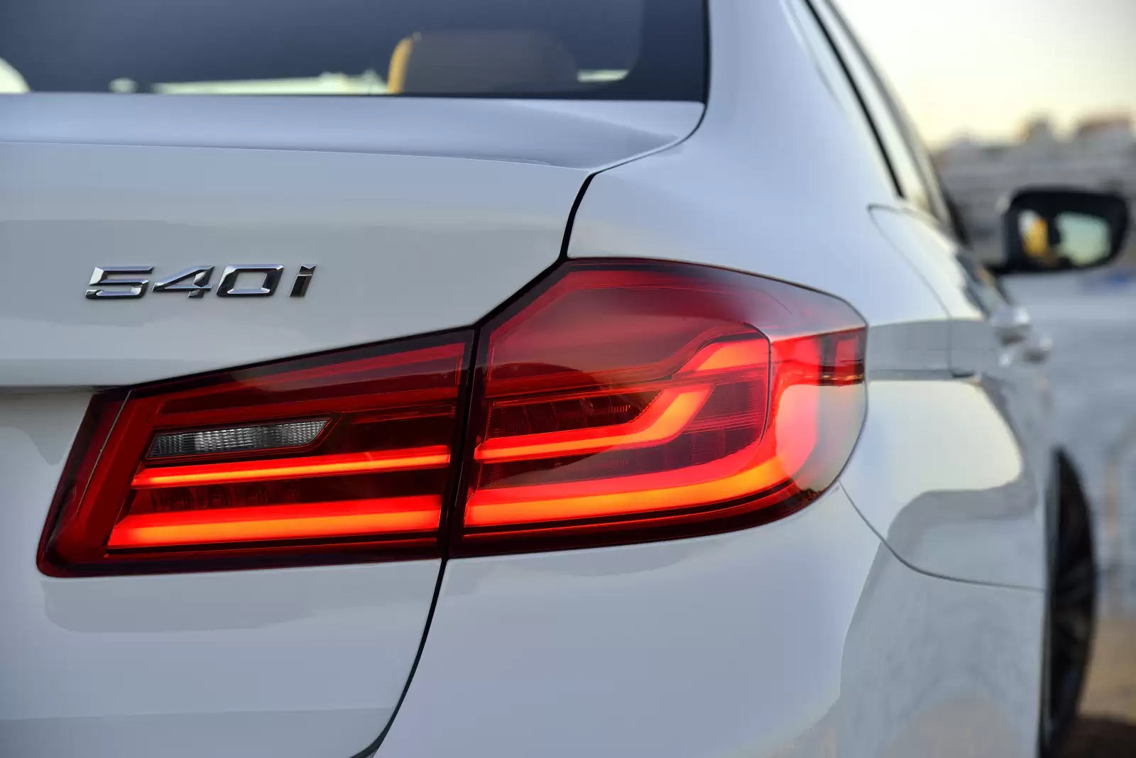 Fotografie vozu BMW Řada 5 Sedan M Sportpaket 3.0, 250 kW, Benzinový, 4x4, Automatická převodovka výroba od 02/2017