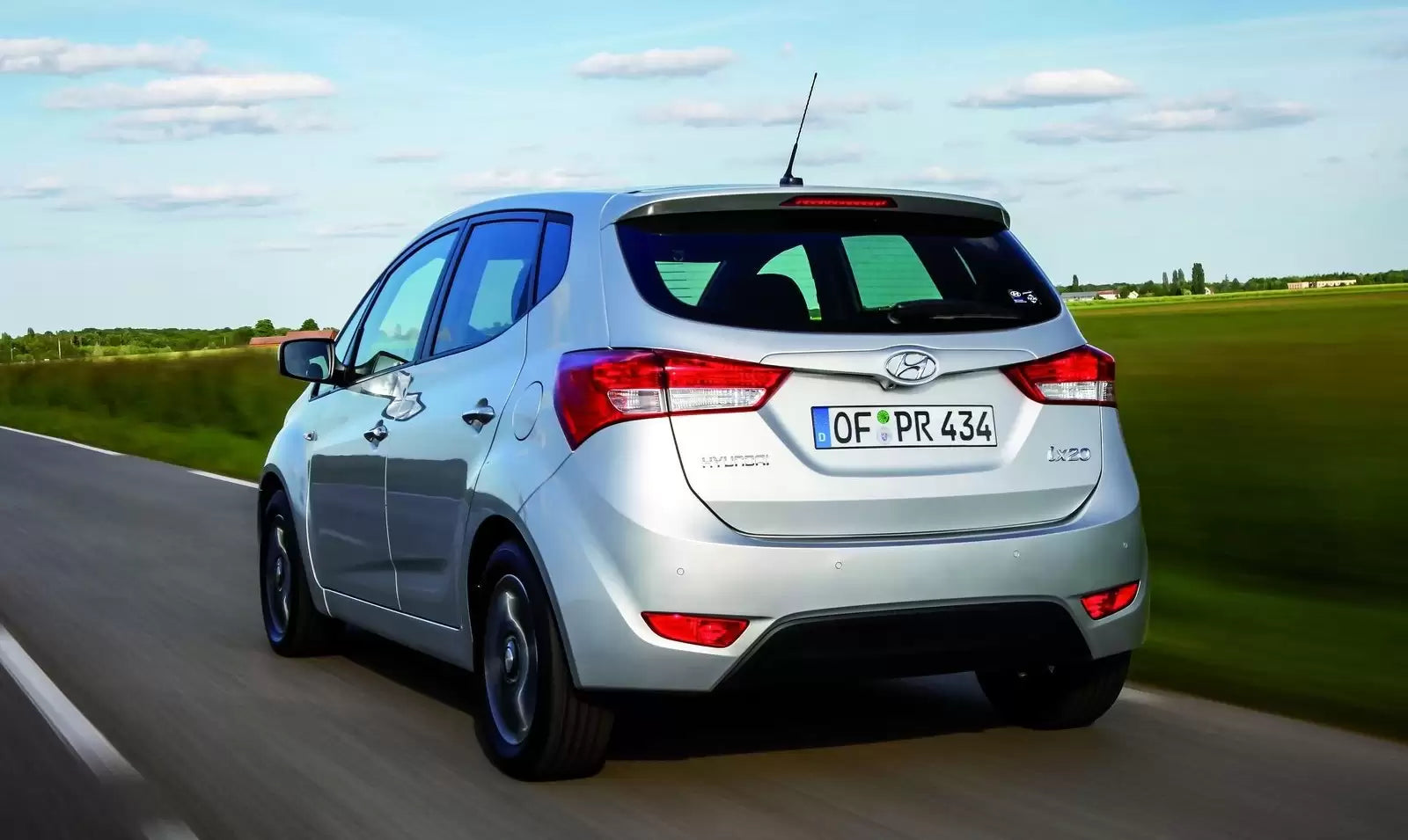 Fotografie vozu Hyundai ix20 Style 1.6 blue, 92 kW, Benzinový, Automatická převodovka výroba od 07/2015