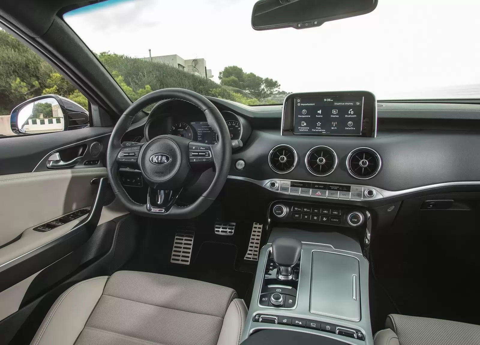 Fotografie vozu KIA Stinger GT Line 2.0, 188 kW, Benzinový, Automatická převodovka výroba od 01/2018