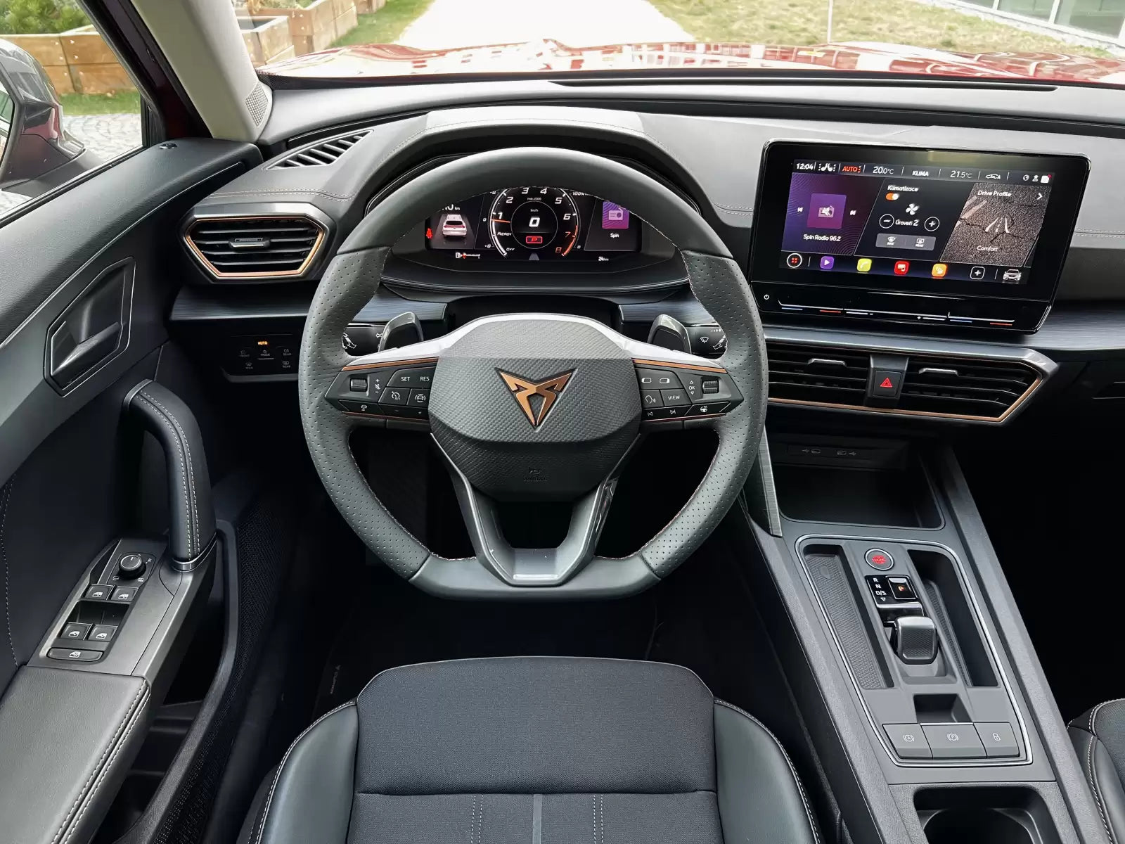 Fotografie vozu Cupra Formentor Formentor 1.4 e-HYBRID, 150kw, Hybridní, Automatická převodovka výroba od 11/2020