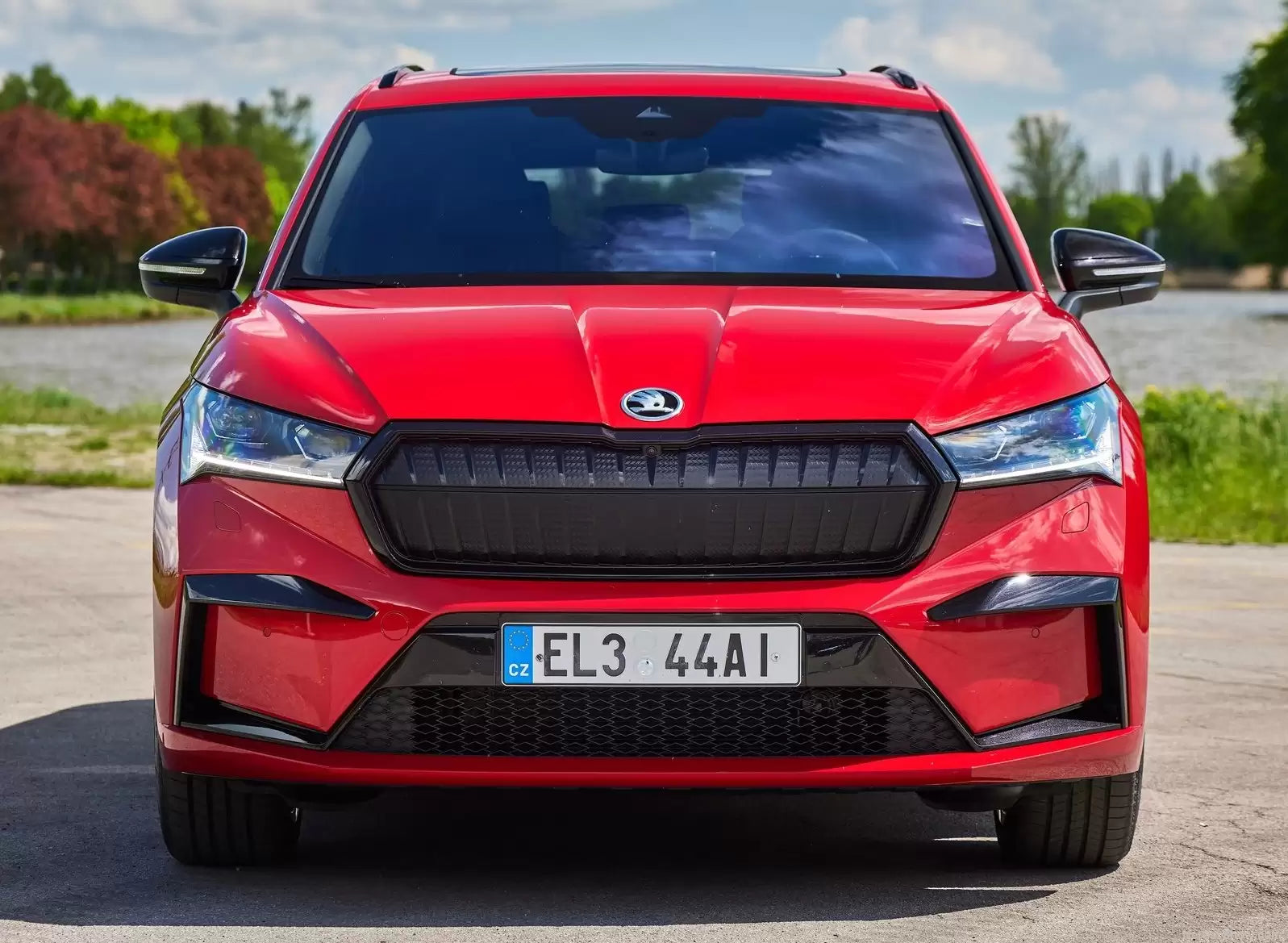 Fotografie vozu Škoda Enyaq Sportline 80x 195 kW, Elektrický, automatická převodovka, 4x4 výroba od 04/2021