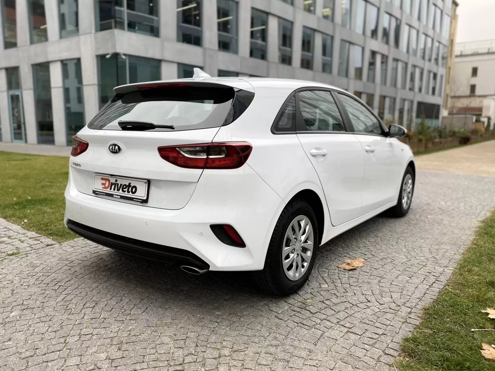 Fotografie vozu KIA Ceed Cool 1.4, 73 kW, Benzinový výroba od 06/2018