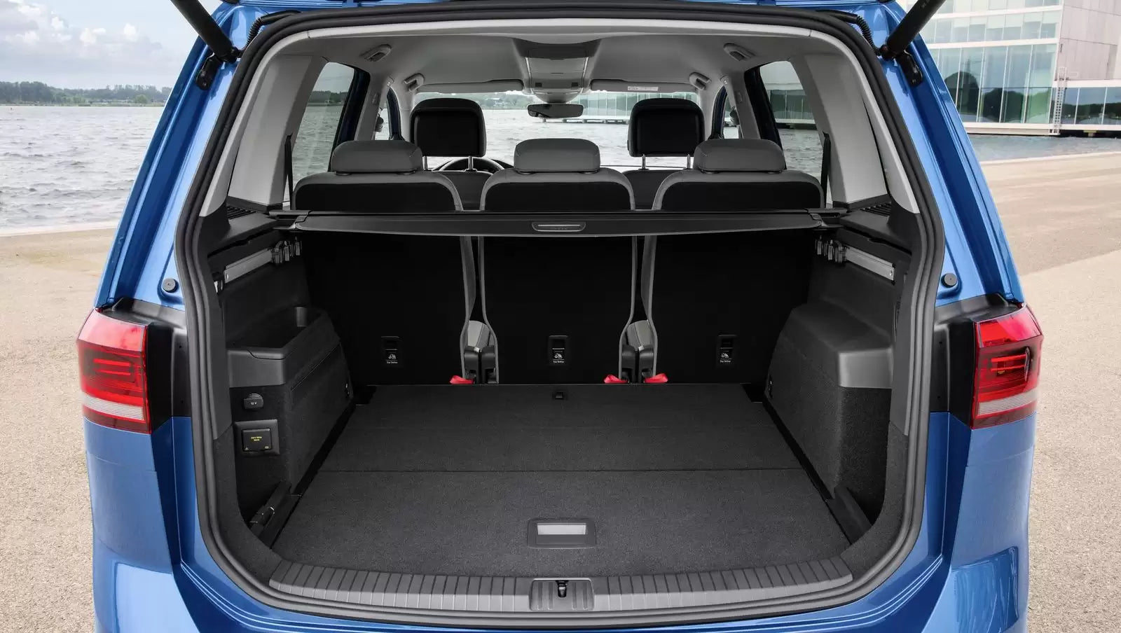 Fotografie vozu Volkswagen Caddy Comfortline 2.0 TDI BMT, 75 kW, Naftový, Automatická převodovka výroba od 06/2015