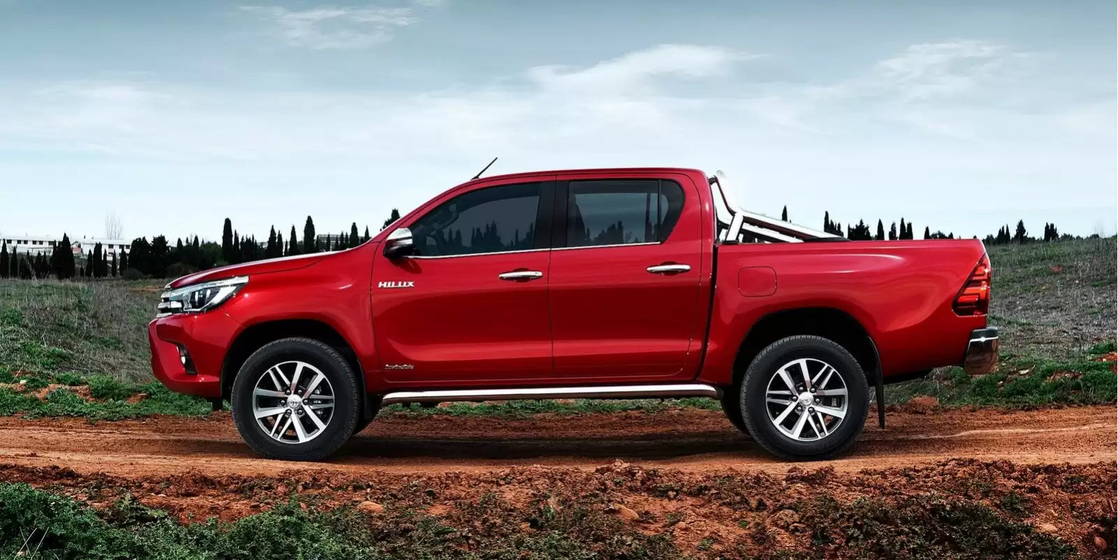 Fotografie vozu Toyota Hilux Comfort 2.4, 110 kW, Naftový, 4x4, Automatická převodovka výroba od 08/2016