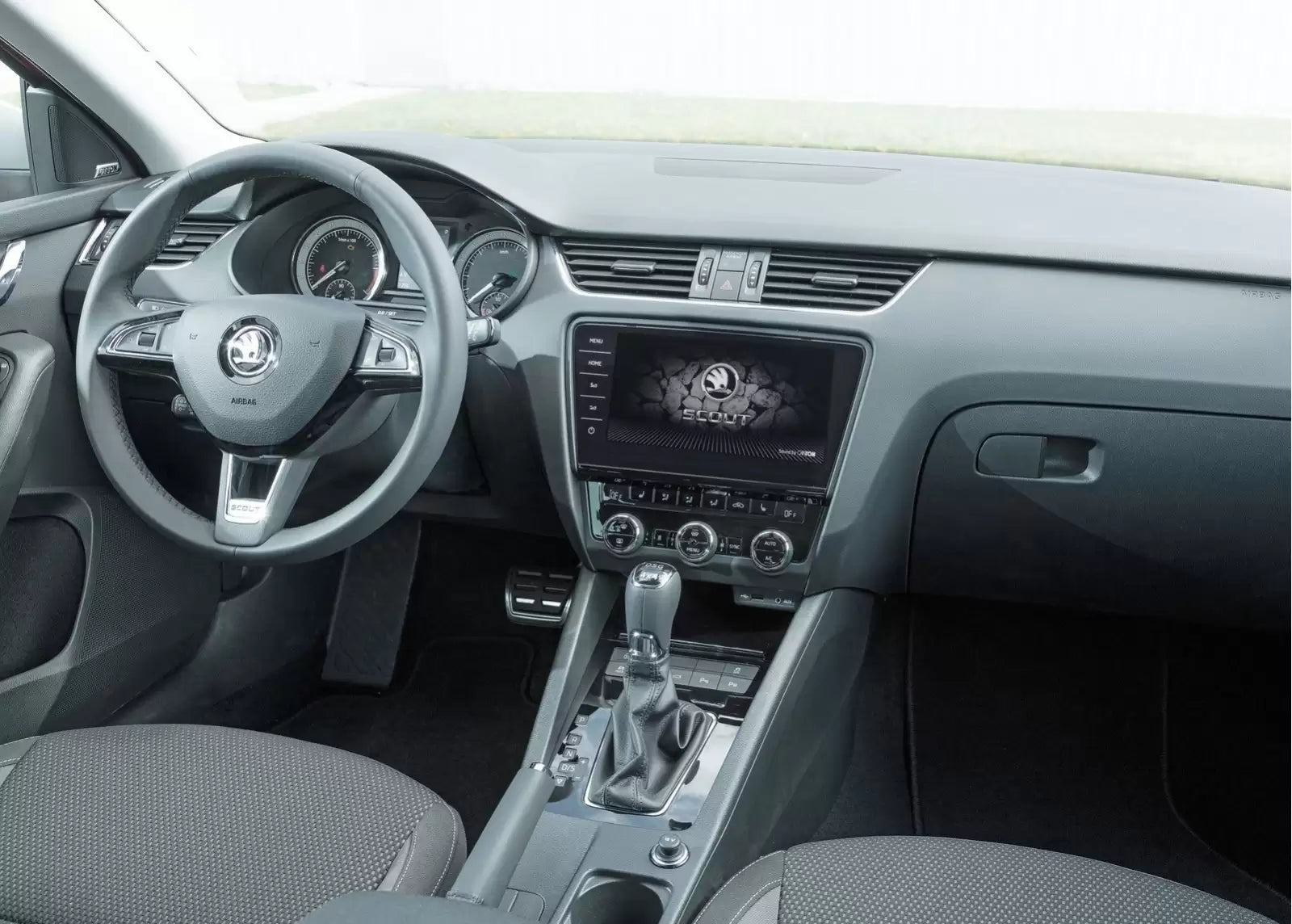 Fotografie vozu Škoda Octavia Scout Sériová 2.0 TDI, 110 kW, Naftový, 4x4, Automatická převodovka výroba od 01/2017