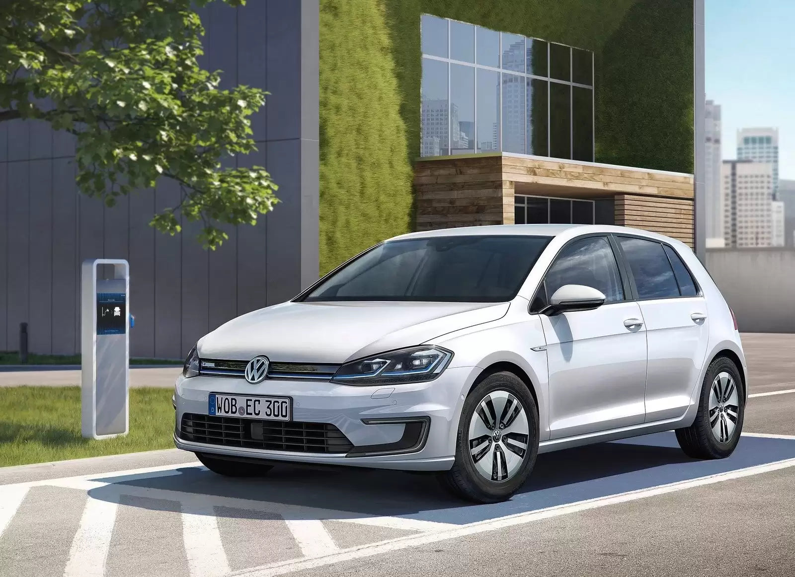 Fotografie vozu Volkswagen Golf VII e-Golf Sériová 100kW, 100 kW, Elektrický, Automatická převodovka výroba od 04/2017