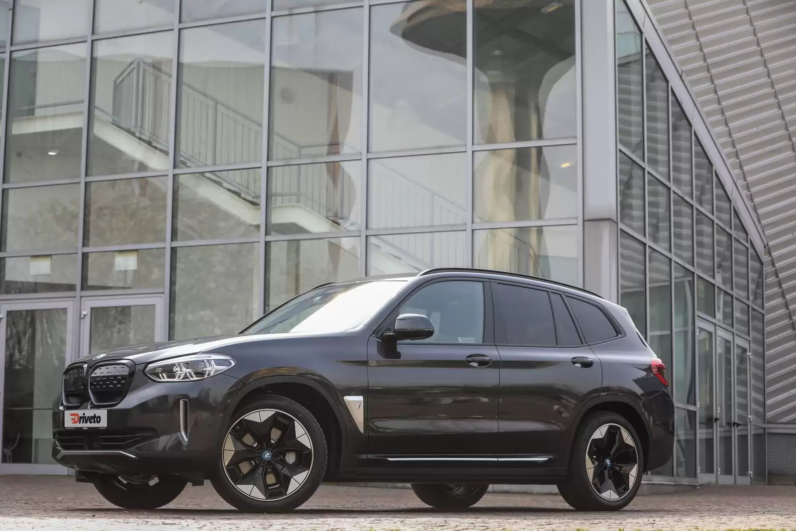 Fotografie vozu BMW iX3 Seriová 210 kW, Elektrický, Automatická převodovka výroba od 10/2021