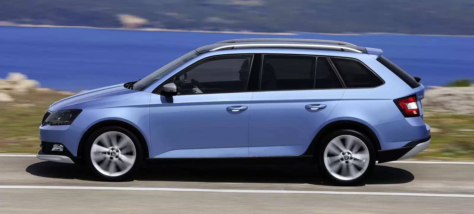 Fotografie vozu Škoda Fabia Combi ScoutLine Sériová 1.0 MPI, 55 kW, Benzinový výroba od 01/2016