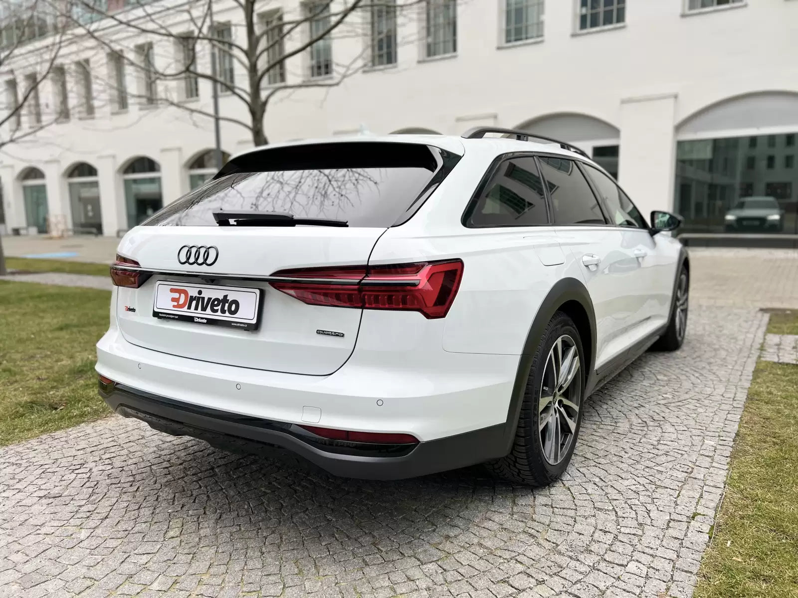 Fotografie vozu Audi A6 allroad quattro Seriová 3.0 TDI, 180 kW, Naftový, 4x4, Automatická převodovka výroba od 12/2020