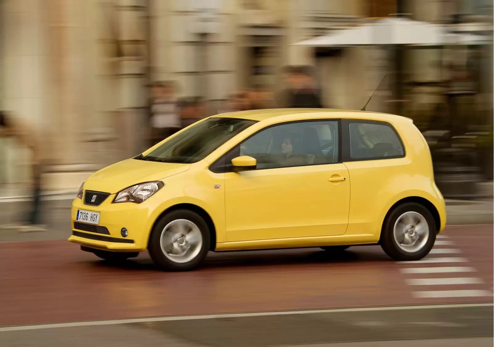 Fotografie vozu SEAT Mii FR-Line 1.0, 50 kW, Plynový výroba 10/2015 - 04/2016