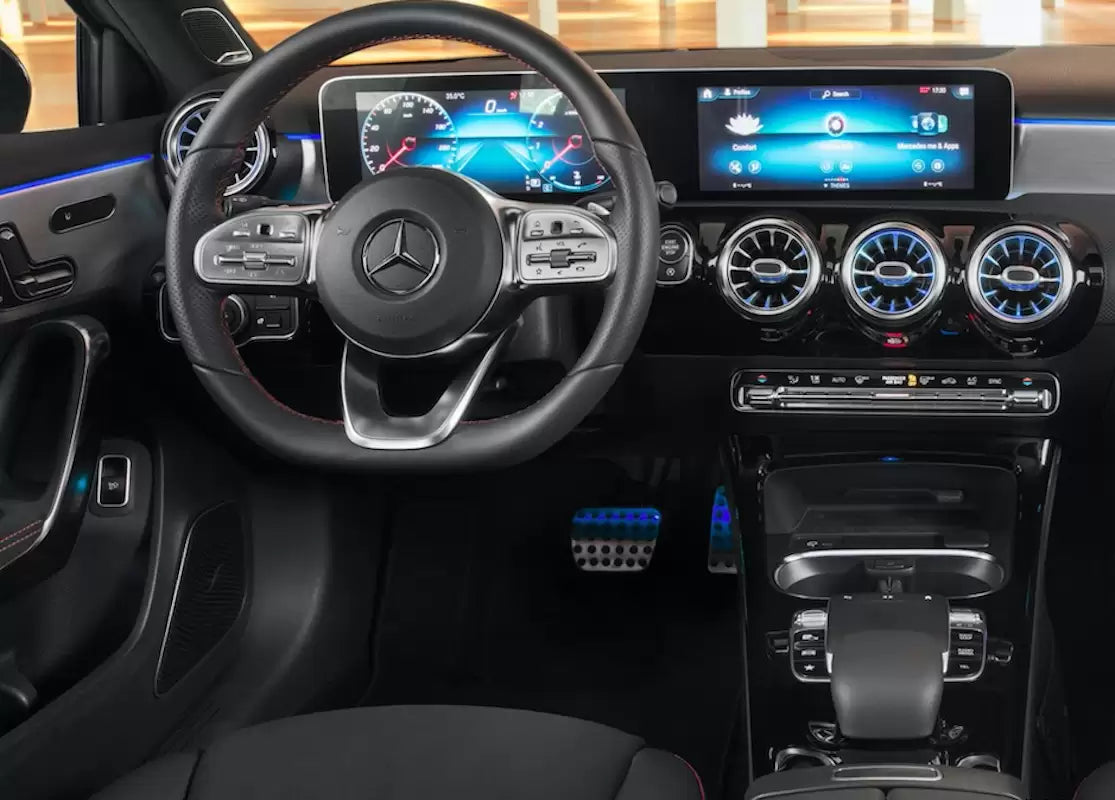 Fotografie vozu Mercedes-Benz Třída A Sedan Základní 200, 120 kW, Benzinový výroba od 03/2019