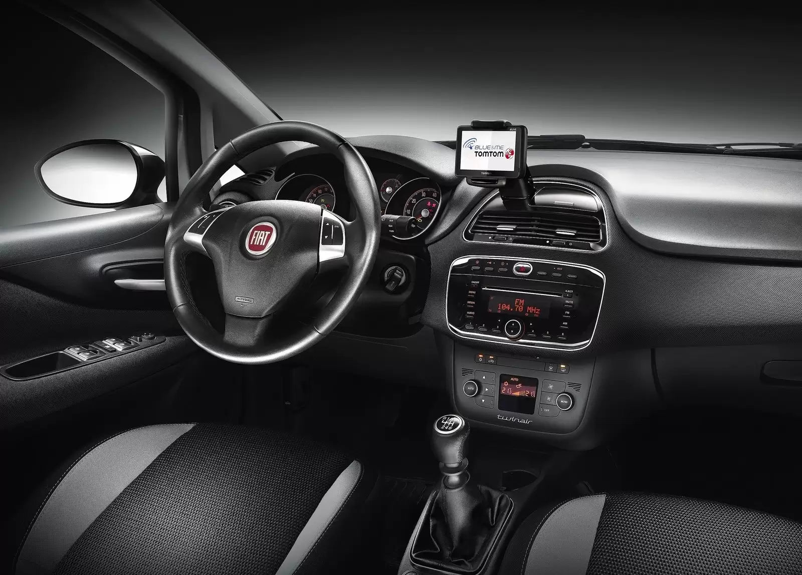 Fotografie vozu Fiat Punto Lounge 1.4, 57 kW, Plynový výroba 06/2013 - 12/2013