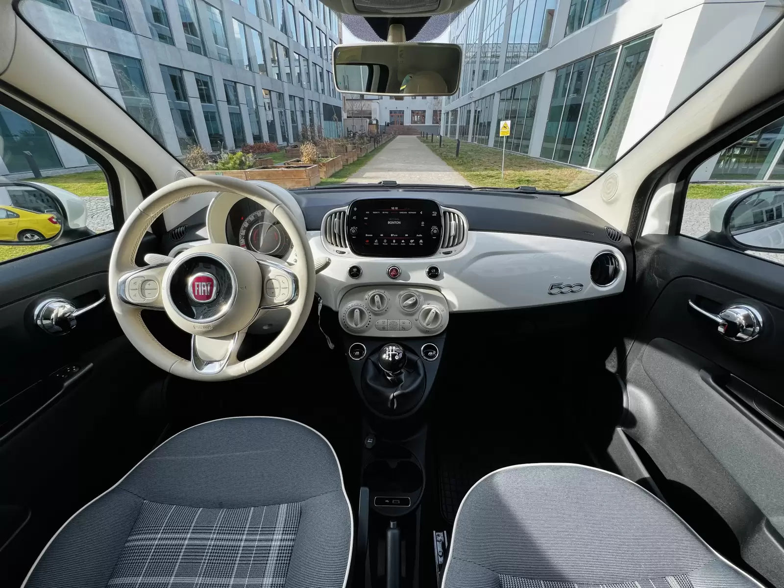 Fotografie vozu Fiat 500 Lounge 1.2 8V Eco, 51 kW, Benzinový výroba od 01/2017
