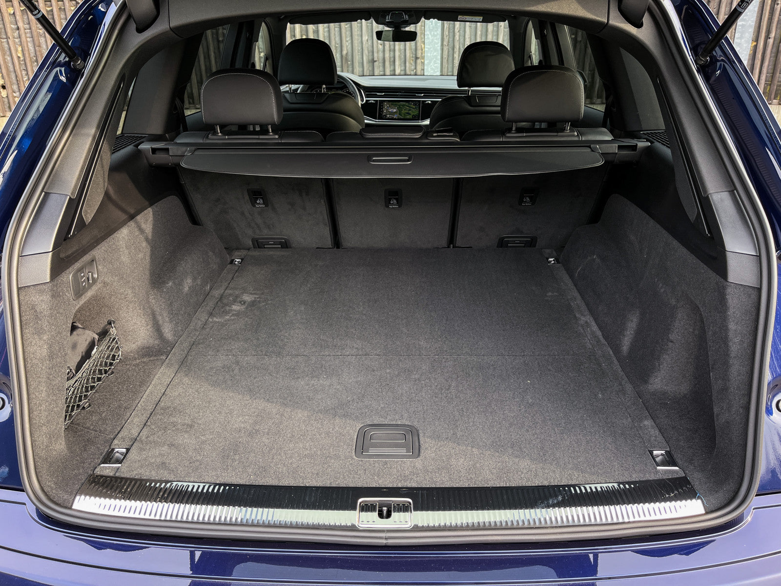 Fotografie automobilu Audi Q7 S line k pronájmu