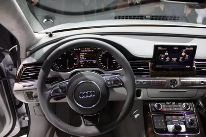 Fotografie vozu Audi A8 tiptronic 4.2 TDI, 283 kW, Naftový, 4x4, Automatická převodovka výroba od 10/2013
