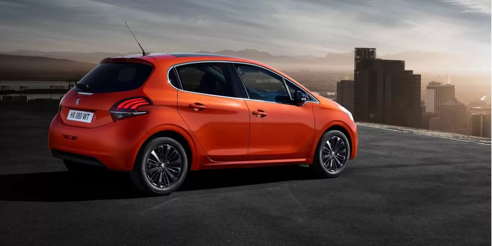 Fotografie vozu Peugeot 208 Allure 1.6, 88 kW, Naftový výroba od 06/2015