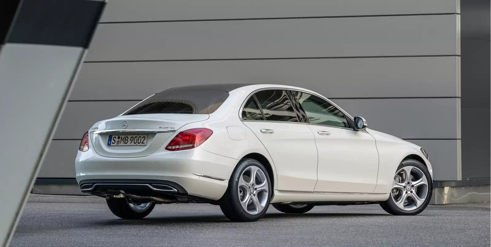 Fotografie vozu Mercedes-Benz Třída C Sedan 4MATIC 9G-TRONIC 2.1, 125 kW, Naftový, 4x4, Automatická převodovka výroba od 10/2016