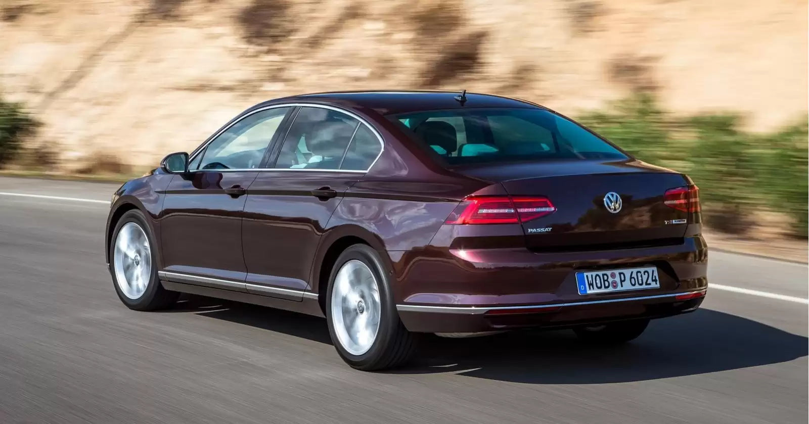 Fotografie vozu Volkswagen Passat Sedan Comfortline 2.0 TDI BMT, 110 kW, Naftový, Automatická převodovka výroba od 10/2014