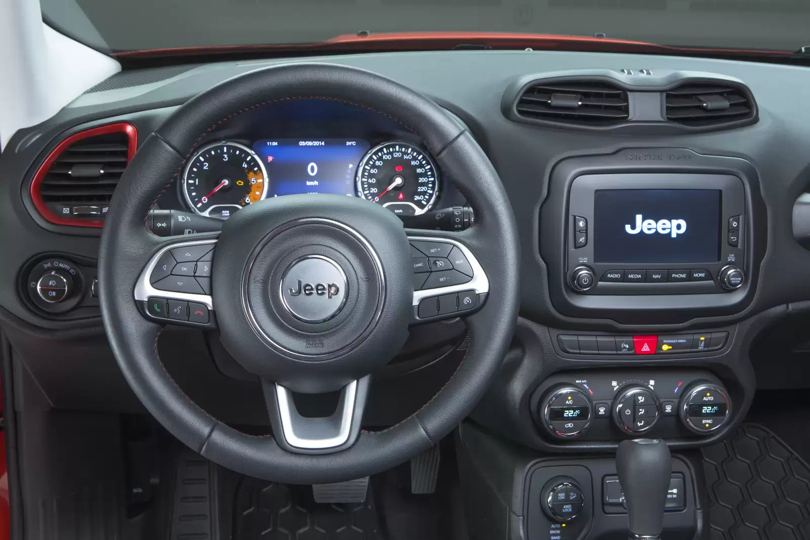 Fotografie vozu Jeep Renegade Limited 1.4, 103 kW, Benzinový, Automatická převodovka výroba od 09/2016
